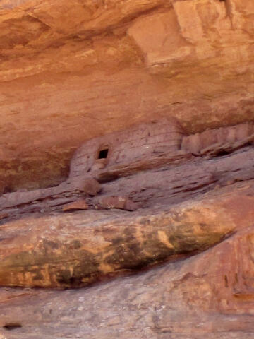 Anasazi Ruins in Pollys Canyon