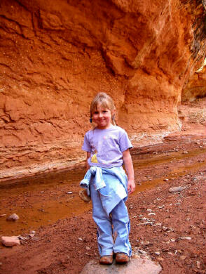 5 y/o Sierra enjoying the canyon.