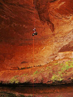 Jeff Meierhofer rappels the Great Falls.