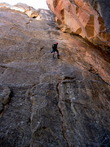 Jason Summers on the entrance rappel